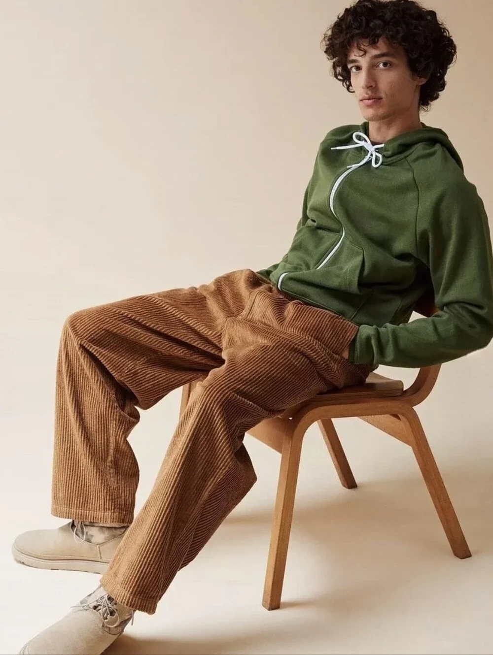 Urban Outfitters Mens Pleated Cotton Cord Beach Pants Brown Corduroy Baggy Large